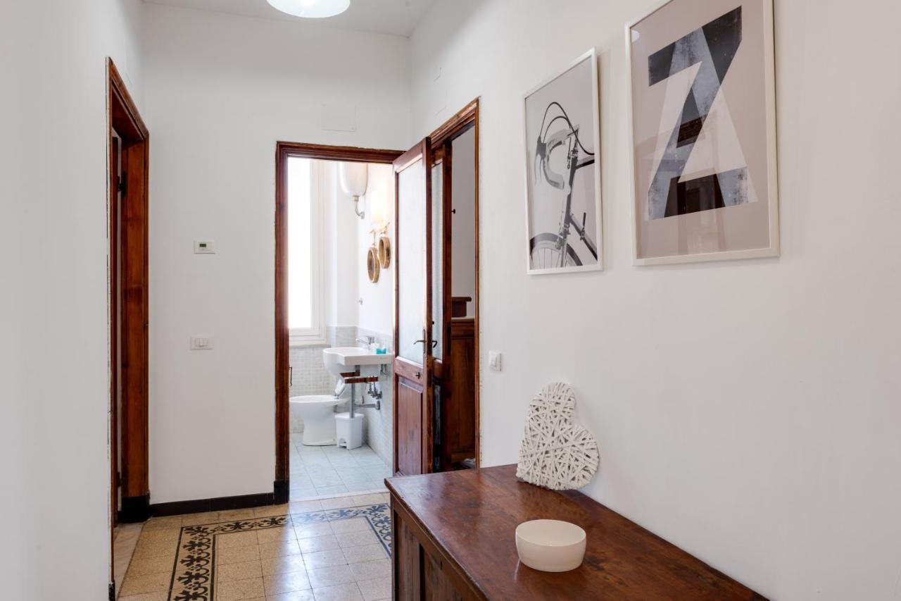Piazza Concordia Apartment With Balcony La Spezia Exteriör bild